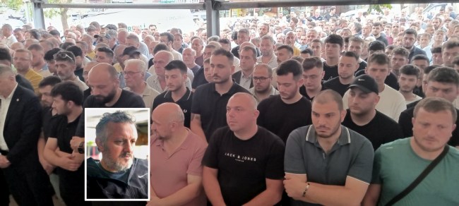 Karadeniz Ereğli’nin sevilen iş insanlarından Metin Likoğlu, gözyaşları içinde son