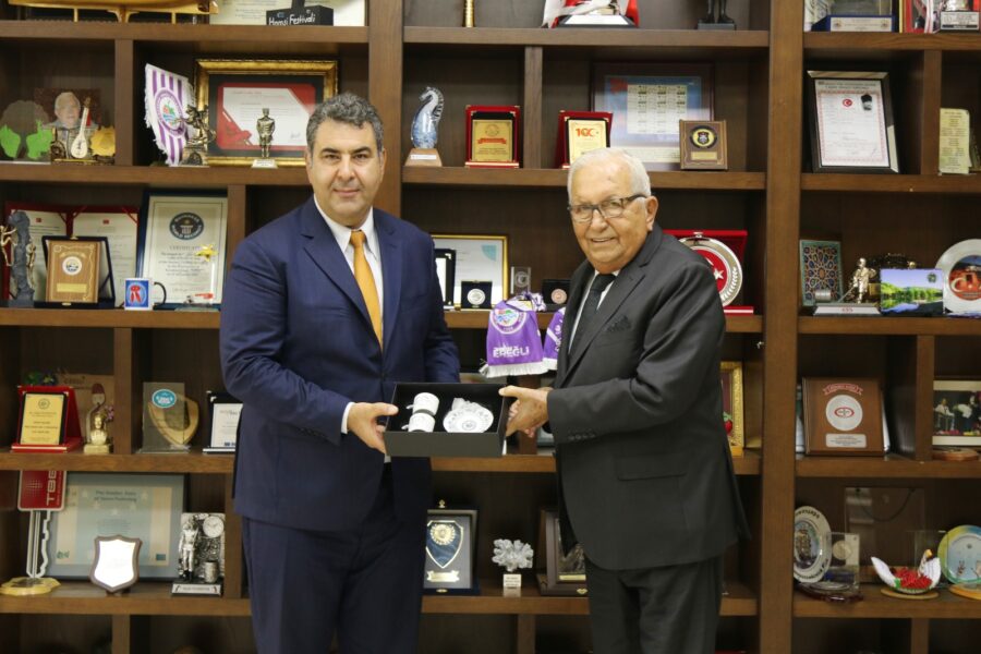 Kdz. Ereğli’deki görevine başlayan Kaymakam Fatih Yılmaz, Belediye Başkanı Halil