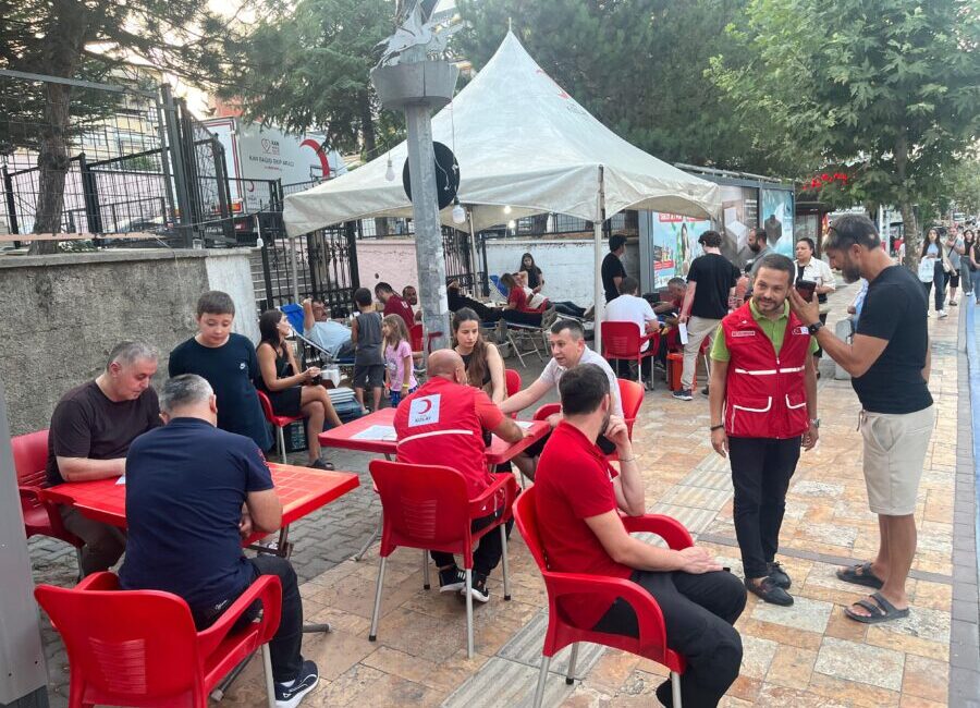 Çaycuma’da Ensar Vakfı ile Zonguldak Kızılay Kan Merkezi arasında yapılan