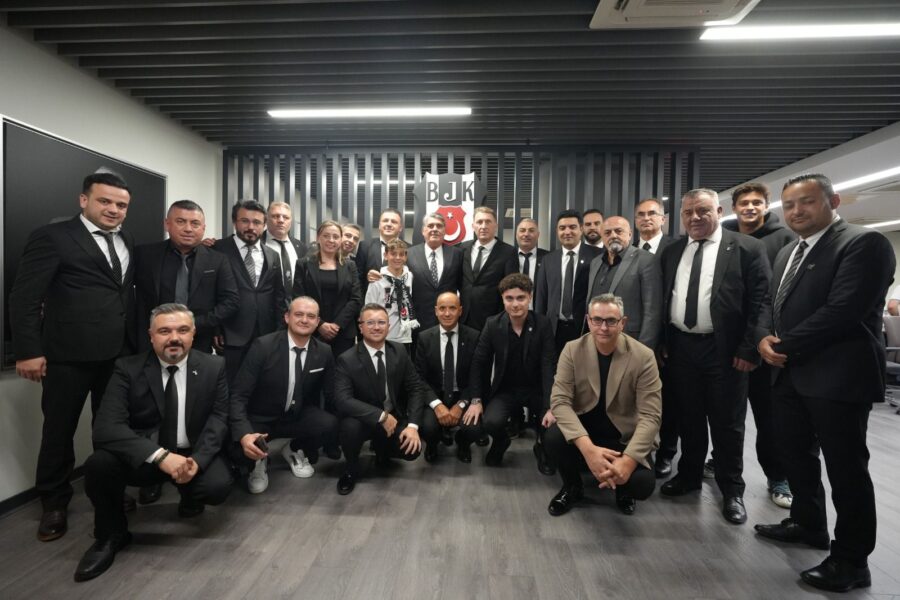 Kdz. Ereğli Beşiktaş Taraftarları Derneği Başkanı Tarkan Atik ve yönetim