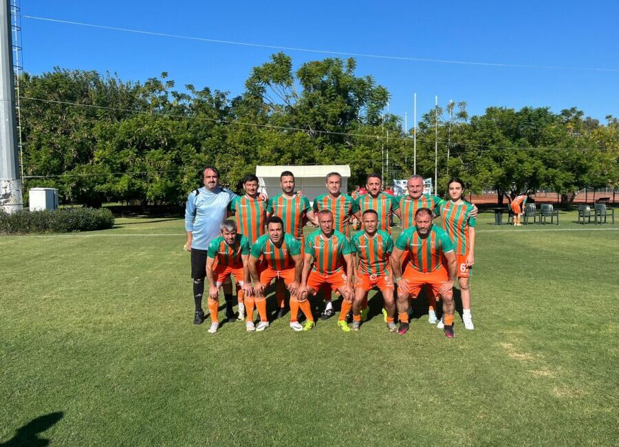 Turgut Tanyıldız Masterler takımı Antalya’da düzenlenen Uluslararası En İyi Masterler