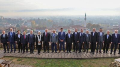 Düzce Belediye Başkanı Dr. Faruk Özlü, Türkiye Cumhuriyeti Son Başbakanı