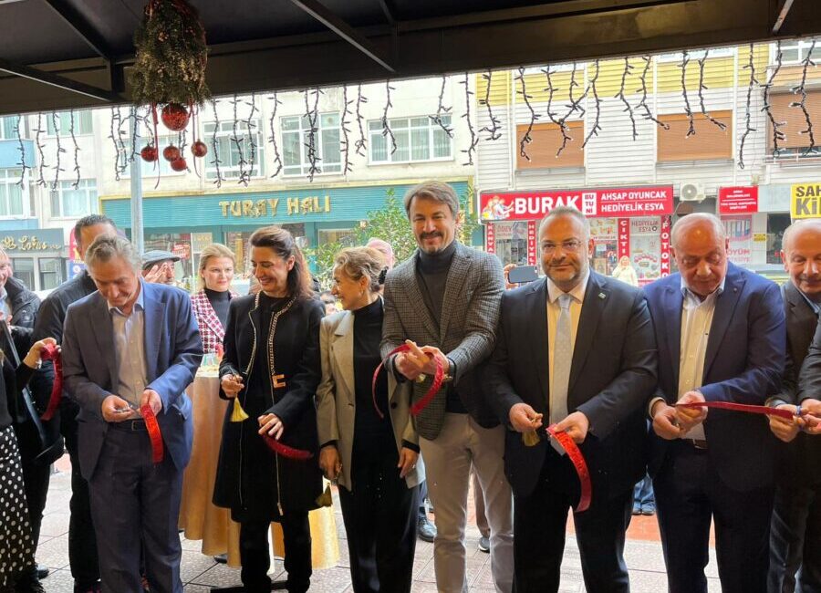 Batı Karadeniz’in En Büyük Ayakkabı Mağazası Karadeniz Ereğli’de Açıldı Batı Karadeniz’in En Büyük Ayakkabı Mağazası Karadeniz Ereğli’de Açıldı: Zondersan