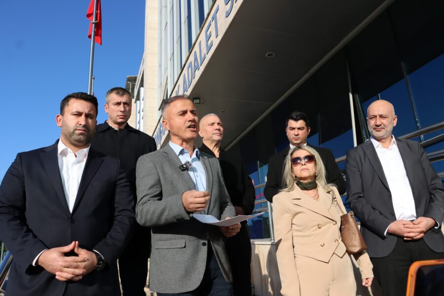 Zonguldak’ta Türkiye Taşkömürü Kurumu (TTK) bünyesinde çalışan maden işçileri, banka