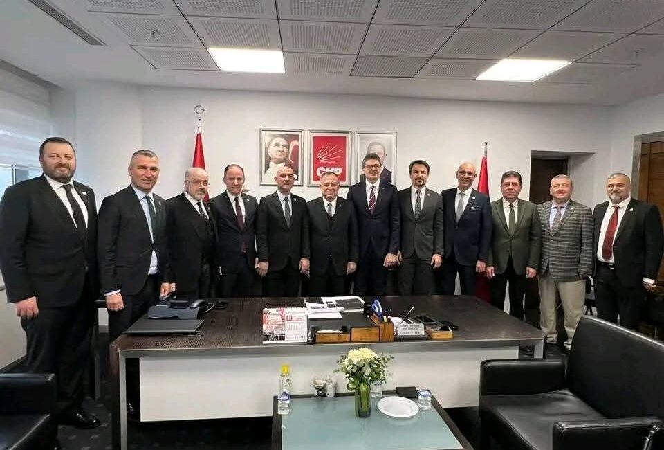 Kdz. Ereğli Belediye Meclisinde ‘Yuvaya Dönüş’ Tescillendi: 6 Üye Yeniden CHP’de ZONGULDAK – Karadeniz Ereğli Belediye Meclisinde geçtiğimiz aylarda istifa ederek