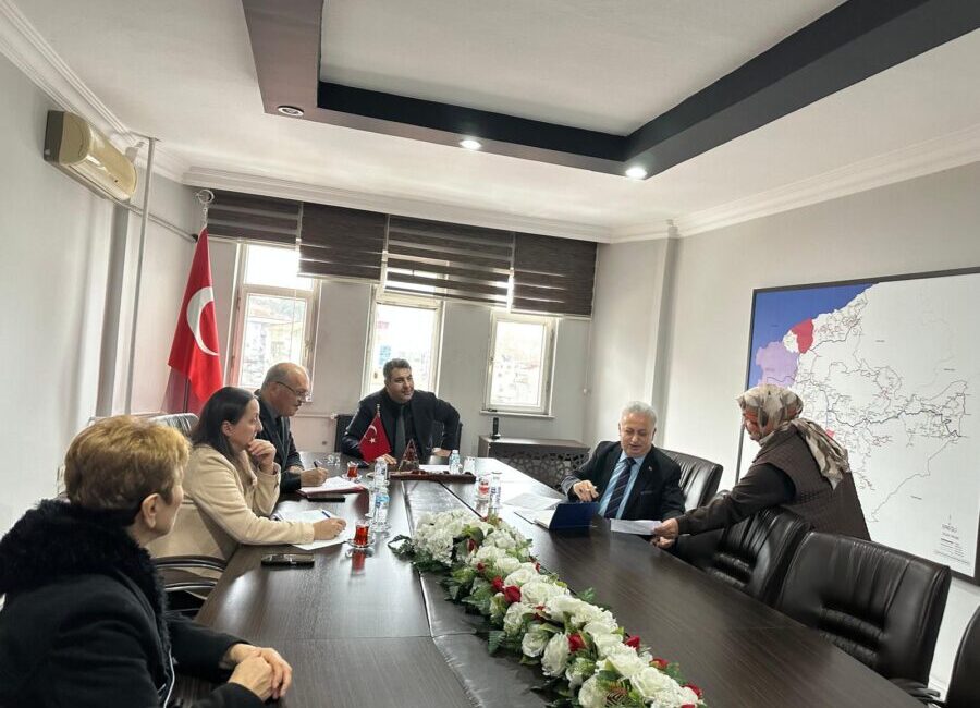 ZONGULDAK’ın Ereğli ilçesinde, Kaymakam Fatih Yılmaz düzenlenen ‘Halk Günü’ toplantısında