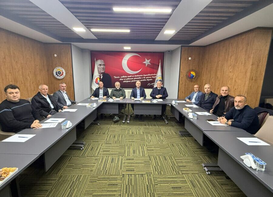 EREĞLİ’DE STK TEMSİLCİLERİNDEN ‘ORTAK AKIL’ TOPLANTISI Kdz. Ereğli’de, sivil toplum kuruluşu temsilcileri istişare toplantısında bir araya