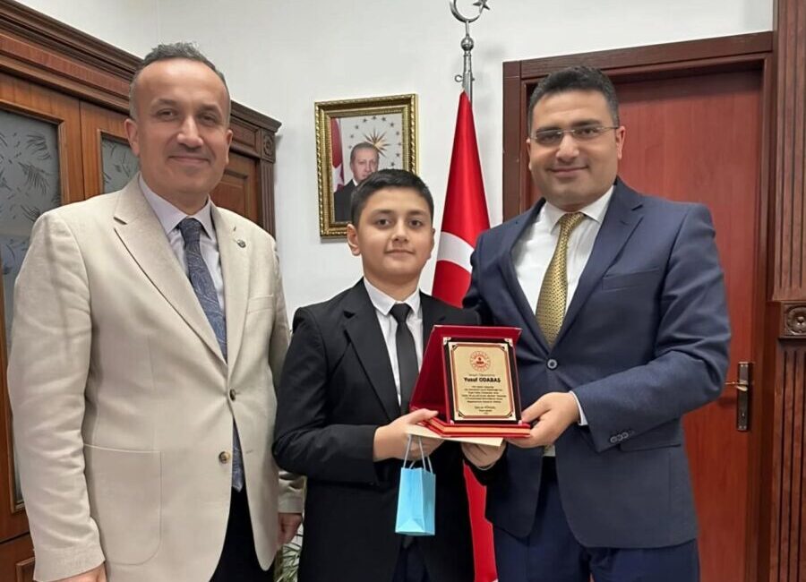 ALAPLI’NIN GURURU: YUSUF ODABAŞ İSTANBUL ŞAMPİYONU! Zonguldak Alaplı’dan yetişen genç yetenek Yusuf Odabaş, “Genç Bilaller Ezan