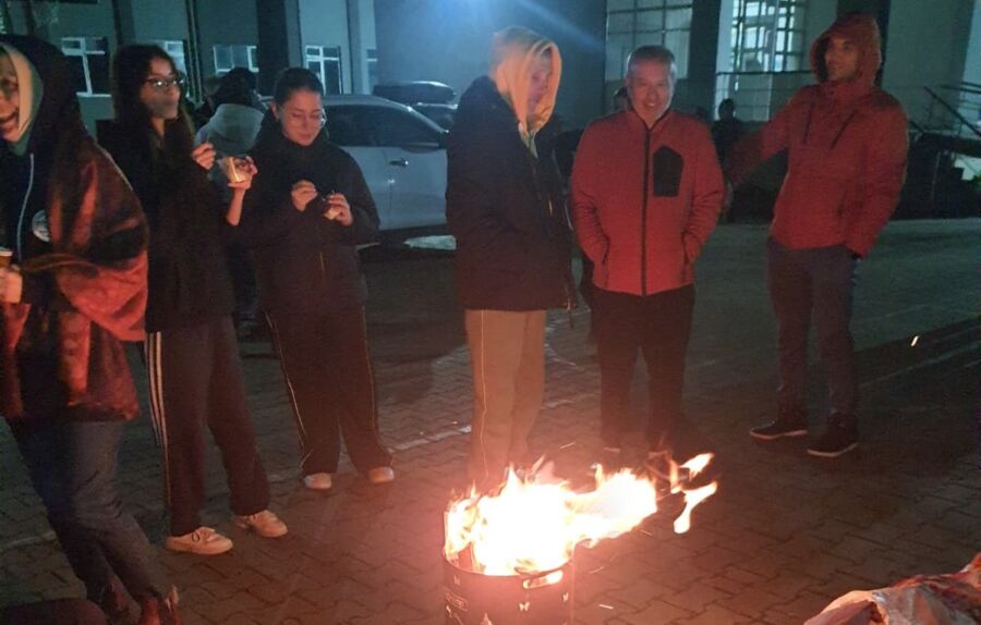  Zonguldak’ın Karadeniz Ereğli ilçesinde, Kamp ve Karavan Derneği üyeleri, Fen