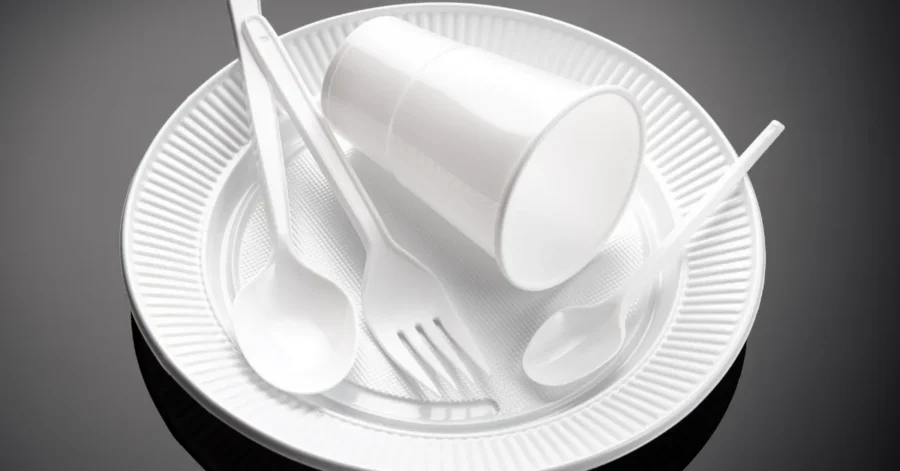 Çevre, Şehircilik ve İklim Değişikliği Bakanlığı, plastik kirliliğini azaltmaya yönelik