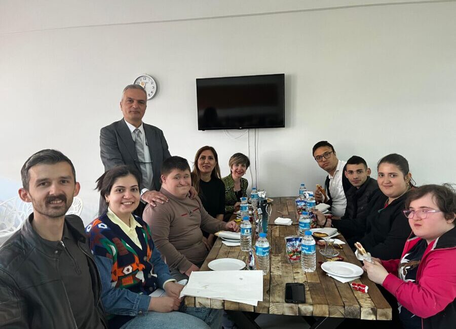 Zonguldak’ın  Ereğli ilçesinde, İbrahim-Süheyla İzmirli Fen Lisesi anlamlı bir farkındalık