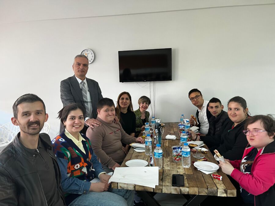 Zonguldak’ın  Ereğli ilçesinde, İbrahim-Süheyla İzmirli Fen Lisesi anlamlı bir farkındalık