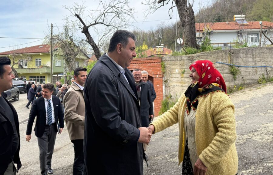 Kaymakam Yılmaz’dan Köy Çıkarması: 6 Köyde İnceleme ve Vatandaşla Buluşma Karadeniz Ereğli Kaymakamı Fatih Yılmaz, ilçeye bağlı köyleri kapsayan yoğun