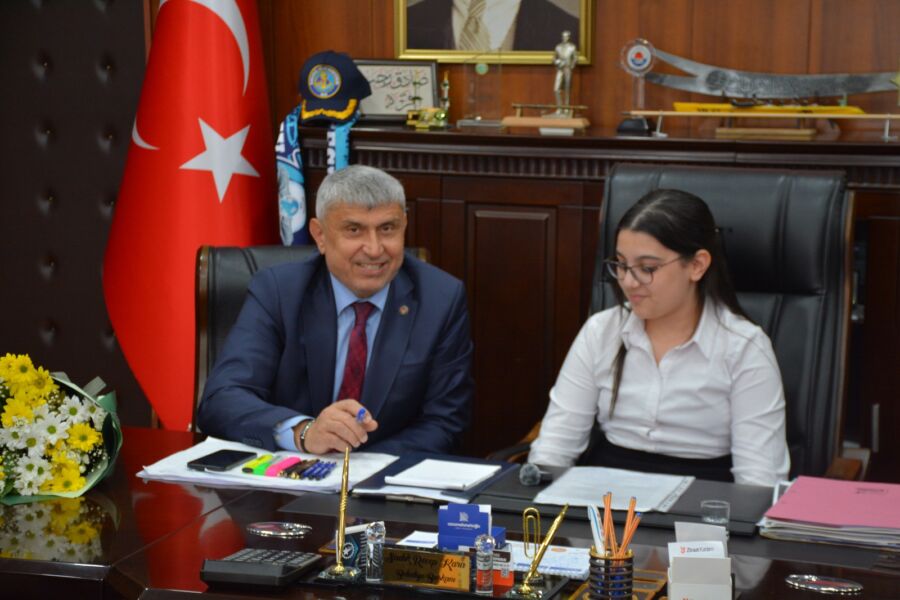 Zonguldak’ın Ereğli ilçesine bağlı Gülüç Beldesi’nde, 23 Nisan Ulusal Egemenlik