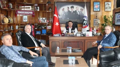 Gazeteci-Yazar ve İsmail Hakkı Tonguç Belgeliği Vakfı Başkanı Işık Kansu