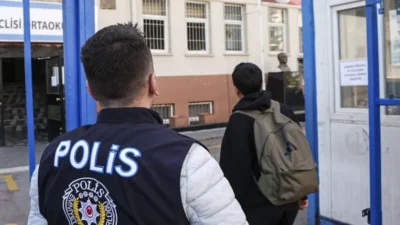 Türkiye’yi yasa boğan okul saldırılarının ardından eğitim kurumlarında güvenlik tedbirleri