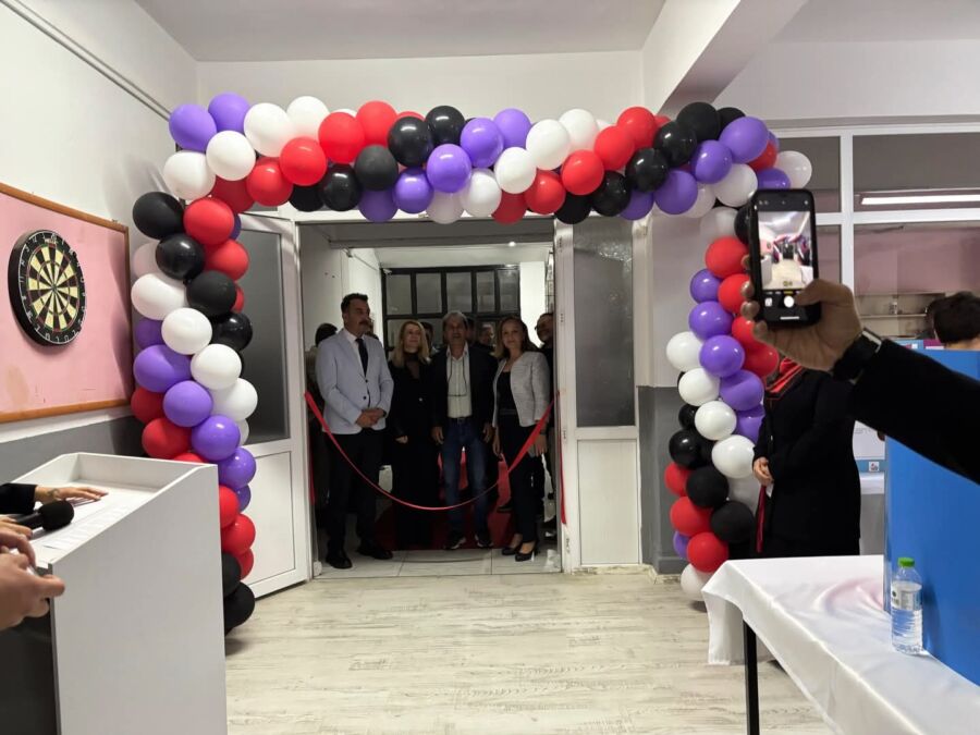 Zonguldak’ın Ereğli ilçesinde eğitim veren Armutçuk Ortaokulu öğrencileri, hazırladıkları bilimsel