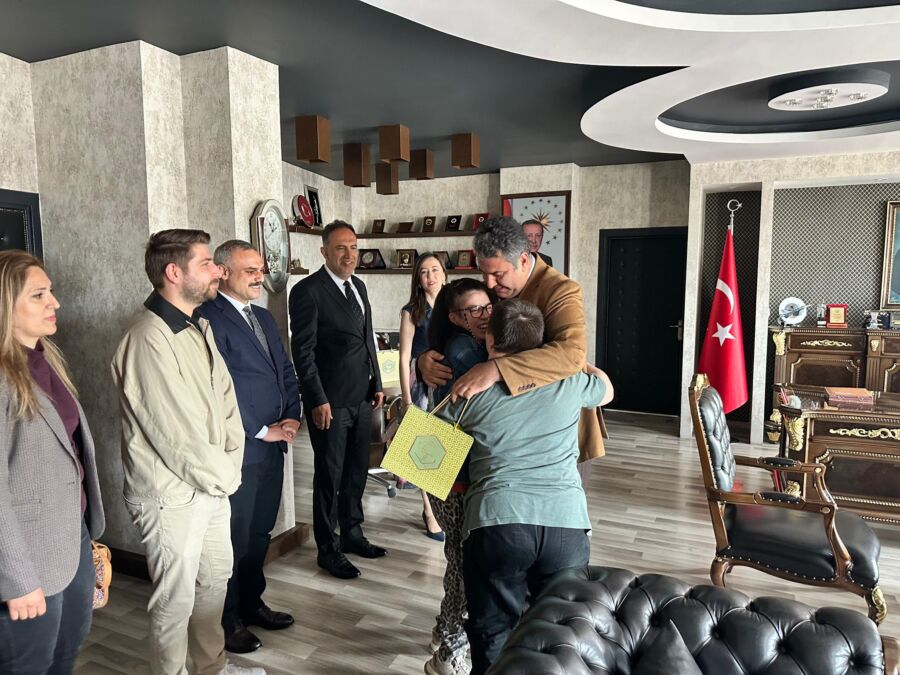 ZONGULDAK – Karadeniz Ereğli Kaymakamı Fatih Yılmaz, Engelliler Haftası kapsamında