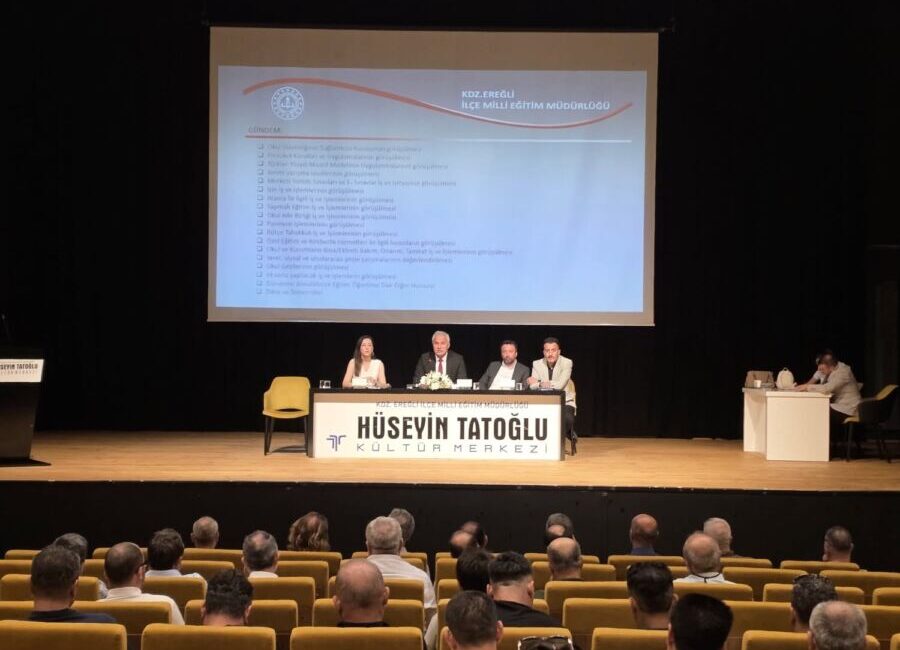 İlçede Başarıyla Tamamlanan Eğitim Yılı, Sene Sonu Müdürler Kurulu Toplantısı ile Taçlandı! İlçe Milli Eğitim Müdürlüğü, 2025-2026 eğitim-öğretim yılının sona ermesiyle birlikte