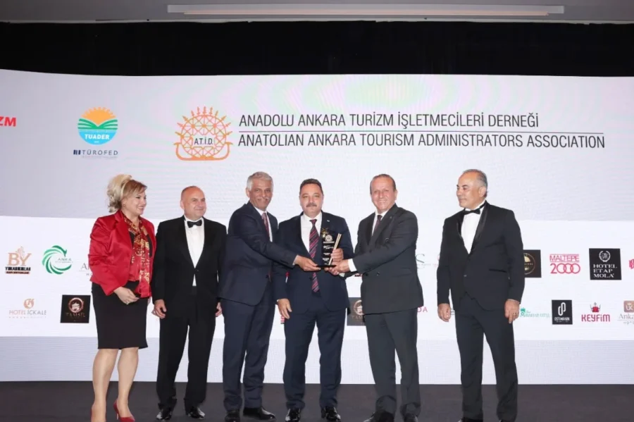 Ankara’nın en prestijli ödülü TİMBİR’e ANKARA-BHA Başkent’te turizm sektörünün başarılı isimlerini buluşturan Ankara Turistik Otelciler
