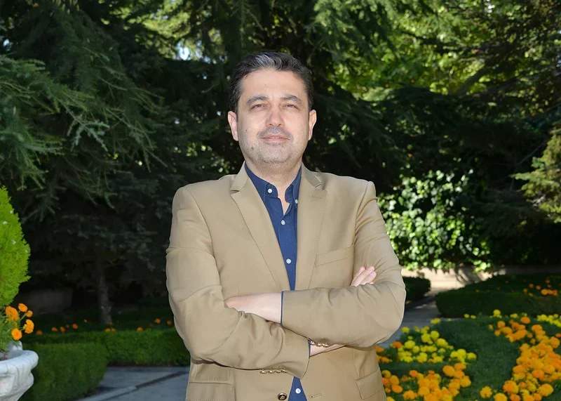 KDK’dan memurlara emsal karar: Aile yardımı ödeneğinde 3 aylık sınır aşıldı Türk İnternet Medya Birliği (TİMBİR) Başkanvekili ve Star gazetesi yazarı