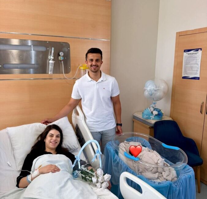 TÜRKOĞLU AİLESİNİN MUTLU GÜNÜ: AREN BEBEK DÜNYAYA GELDİ AK Parti Alaplı Belediye Meclis Üyesi ve bölgenin tanınan iş