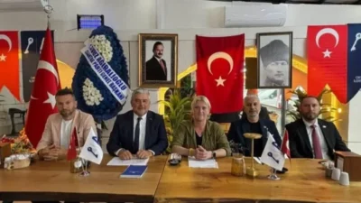 Anahtar Parti Karadeniz Ereğli İlçe Başkanlığı, düzenlediği basın toplantısıyla yeni