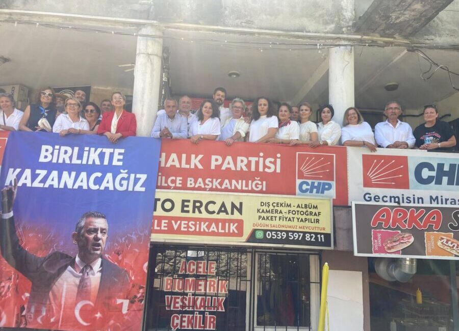 YENİ PARTİ EREĞLİ’DE ‘KAPALI KAPILAR’ KRİZİ: 14 YÖNETİCİDEN ORTAK BİLDİRİ! CHP Karadeniz Ereğli 39. Dönem İlçe Yönetim Kurulu’ndan istifa ederek