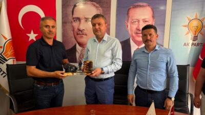 GMİS HEYETİNDEN BİROL ŞAHİN’E ‘HAYIRLI OLSUN’ ZİYARETİ GENEL Maden İşçileri Sendikası (GMİS) yöneticileri ve maden işçileri, göreve