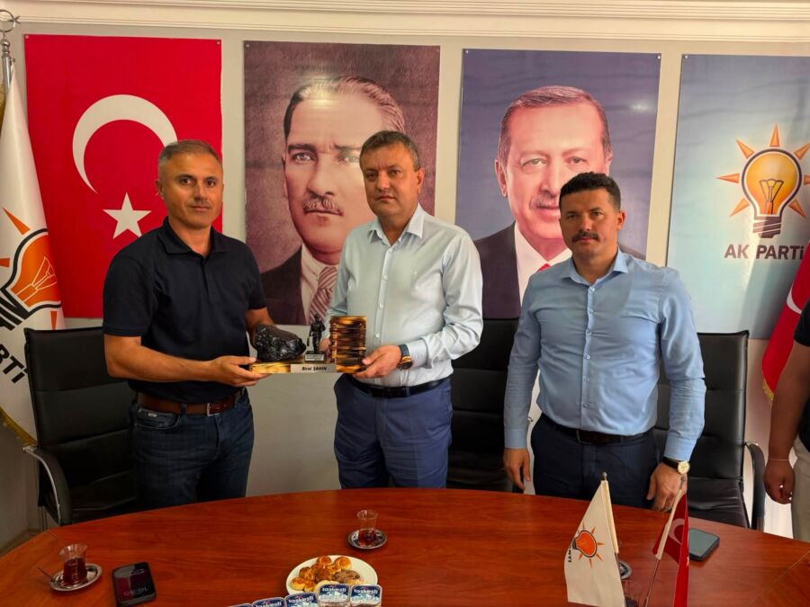 GENEL Maden İşçileri Sendikası (GMİS) yöneticileri ve maden işçileri, göreve