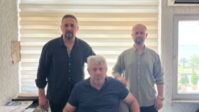 Topaloğlu Ailesinden Bağımsız Aday Kürşat Yağız’a Güçlü Destek Karadeniz Ereğli Ticaret ve Sanayi Odası seçimleri öncesinde, ilçemizin köklü
