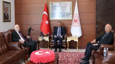 Cumhurbaşkanlığı Kararnamesi ile Zonguldak Bülent Ecevit Üniversitesi Rektörlüğü görevine atanan