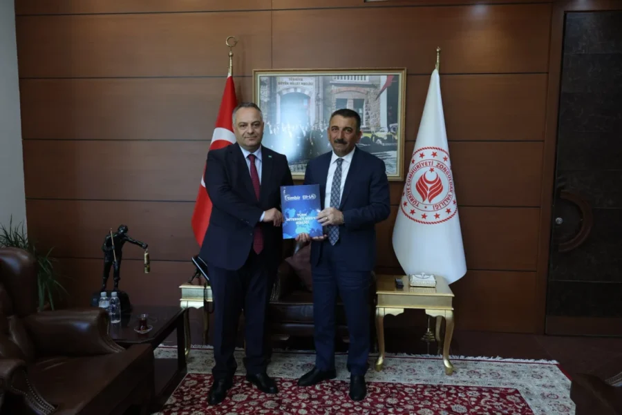 TİMBİR Genel Başkan Yardımcısı Baloğlu, Vali Hacıbektaşoğlu ile internet medyasını görüştü Türk İnternet Medya Birliği (TİMBİR) Genel Başkan Yardımcısı Muammer Baloğlu,