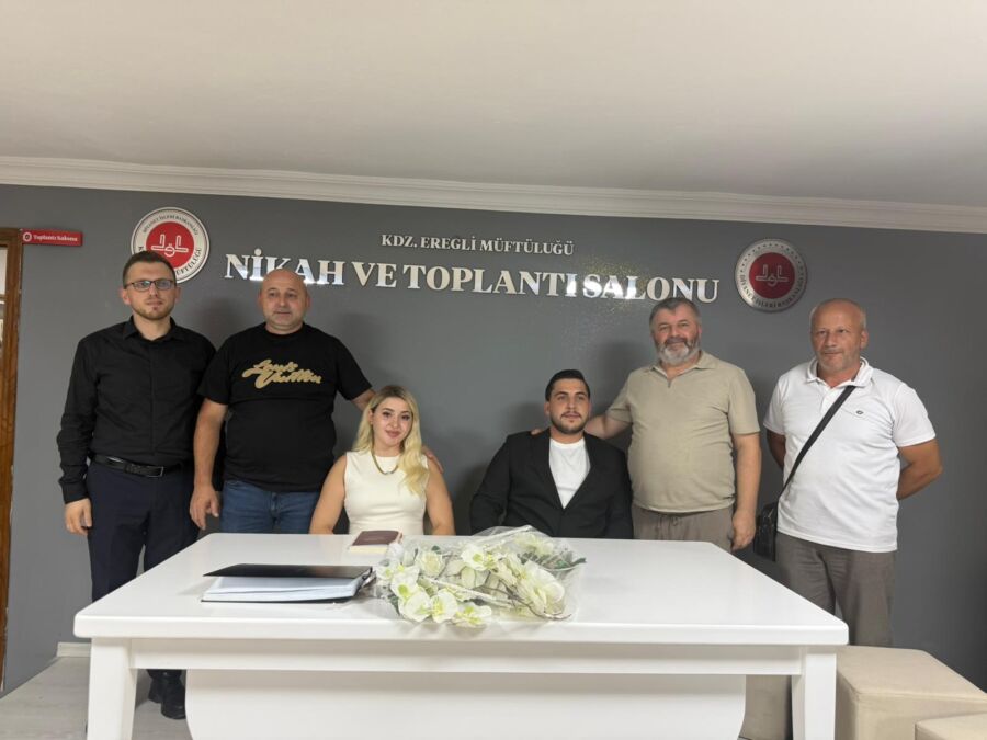 Zonguldak’ın Ereğli ilçesinin tanınmış esnaflarından Kardeşler Gold Kuyumculuk ve Subaşı