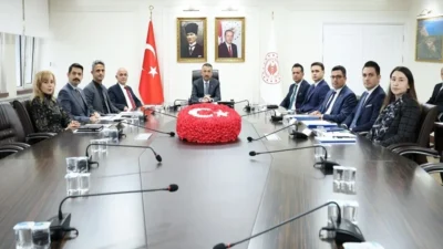 Zonguldak Valisi Osman Hacıbektaşoğlu başkanlığında, Vali Yardımcıları ve ilçe kaymakamlarının