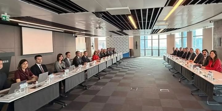 Erdemir’de Binlerce İşçiyi İlgilendiren TİS Görüşmeleri Başladı Ereğli Demir ve Çelik Fabrikaları T.A.Ş. (Erdemir) çalışanlarını kapsayan 31.