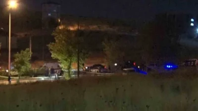 ANKARA-BHA Ankara’da polis uygulaması sırasında durdurulan araçtaki bir şüphelinin ateş