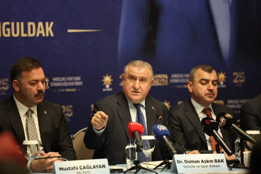 Türkiye Yüzyılı buluşmaları kapsamında Zonguldak’ı ziyaret eden Gençlik ve Spor Bakanı Dr. Osman
