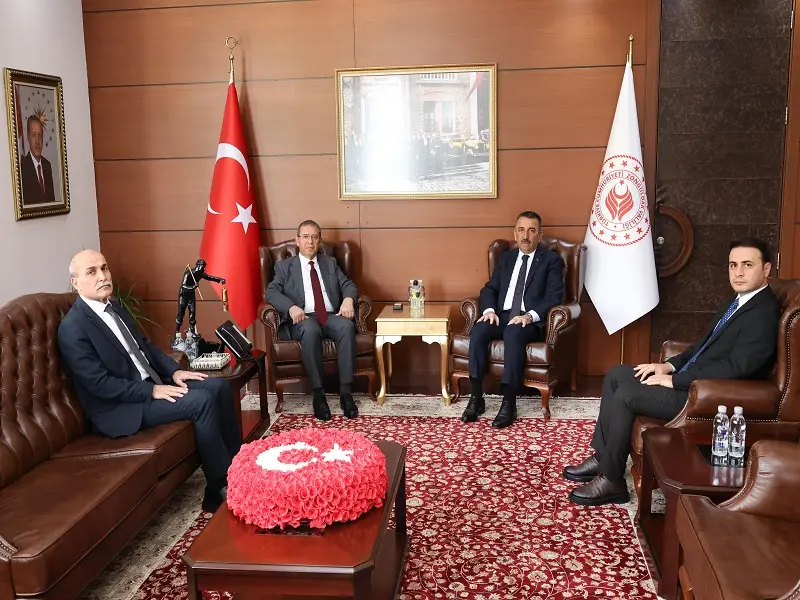 Enerji ve Tabii Kaynaklar Bakan Yardımcısı Tancan, Zonguldak Valisi Hacıbektaşoğlu'nu ziyaret etti Enerji ve Tabii Kaynaklar Bakan Yardımcısı Abdullah Tancan, Zonguldak Valisi