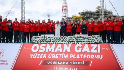 Türkiye’nin ilk yüzer üretim platformu Osman Gazi, Sakarya Gaz Sahası’na uğurlandı Türkiye’nin ilk yüzer üretim platformu Osman Gazi, Filyos’taki hazırlık sürecini