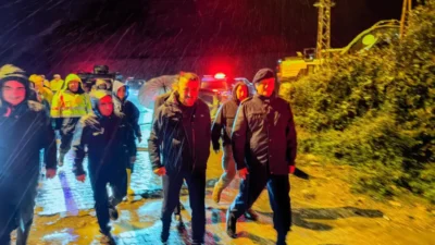 Zonguldak Valisi Osman Hacıbektaşoğlu, kent genelinde etkili olan kuvvetli sağanak