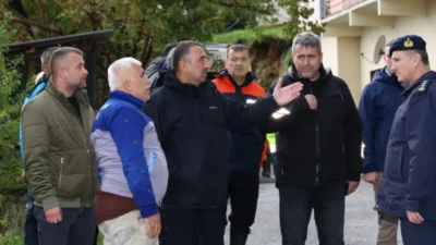 Zonguldak Valisi Hacıbektaşoğlu yağıştan etkilenen bölgeleri inceledi Zonguldak Valisi Osman Hacıbektaşoğlu, kentte etkili olan kuvvetli yağış ve